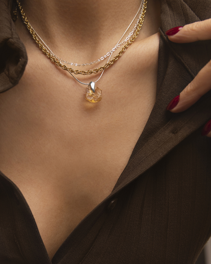 Zestaw łańcuszków z cytrynem