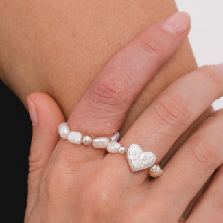 WHITE Pierścionek elastyczny z pereł z kuleczką srebrną